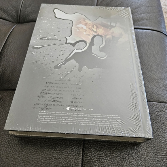 Insanity DVD Workout Program - Picture 3 of 4